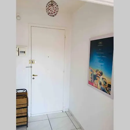 Apartment Centre : Beau Studio Palais Et Plage A 7min A Pied Cannes
